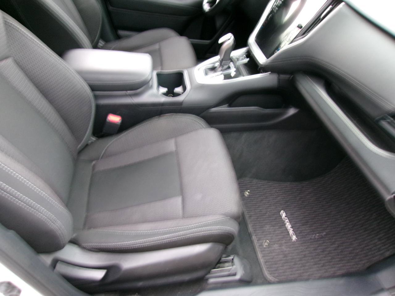 Used 2021 Subaru Outback Premium image 7