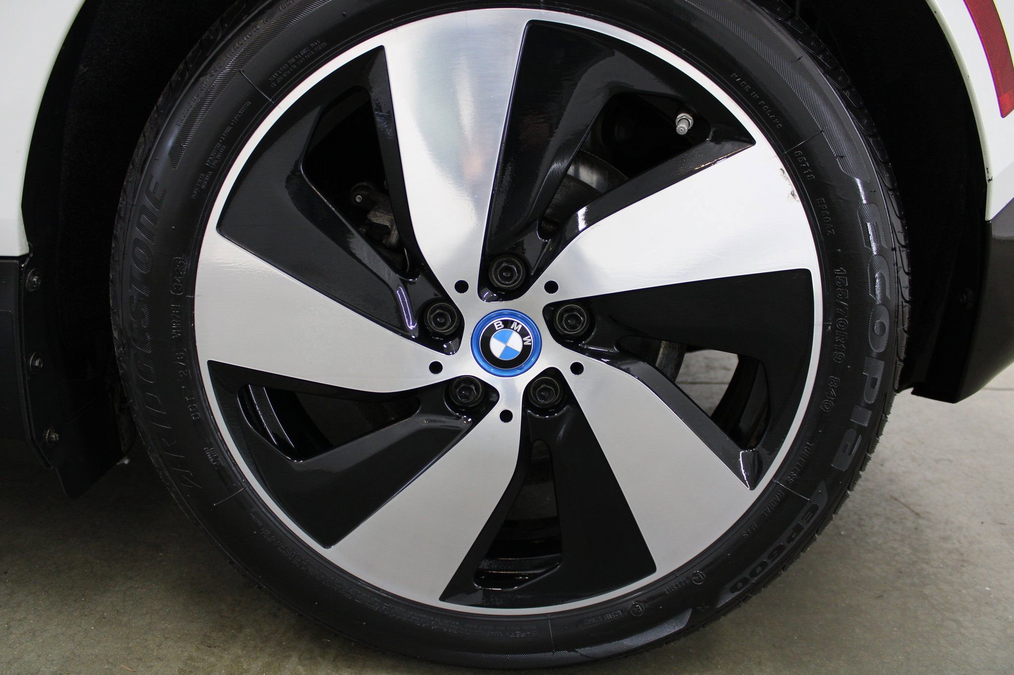 Used 2018 BMW i3 94Ah w/Range Extender image 9