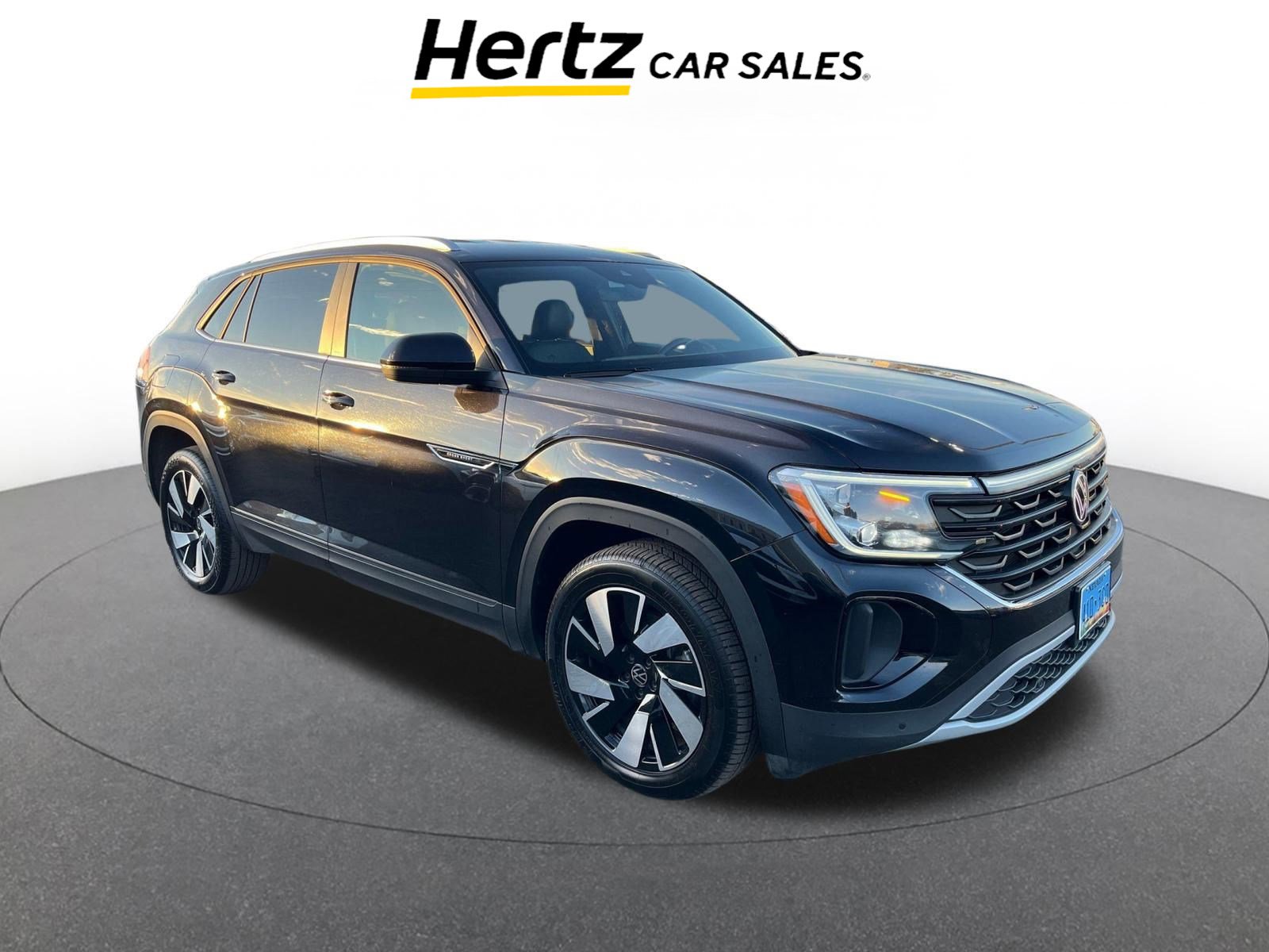 Used 2025 Volkswagen Atlas Cross Sport SE image 1