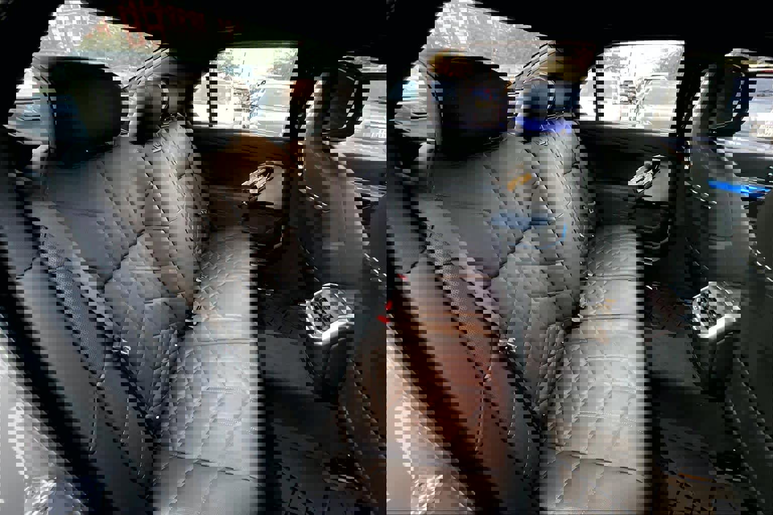 Used 2025 BMW i7 xDrive60 image 19