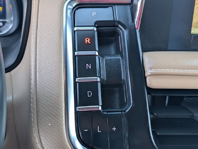 Used 2024 Chevrolet Tahoe Premier RWD image 18