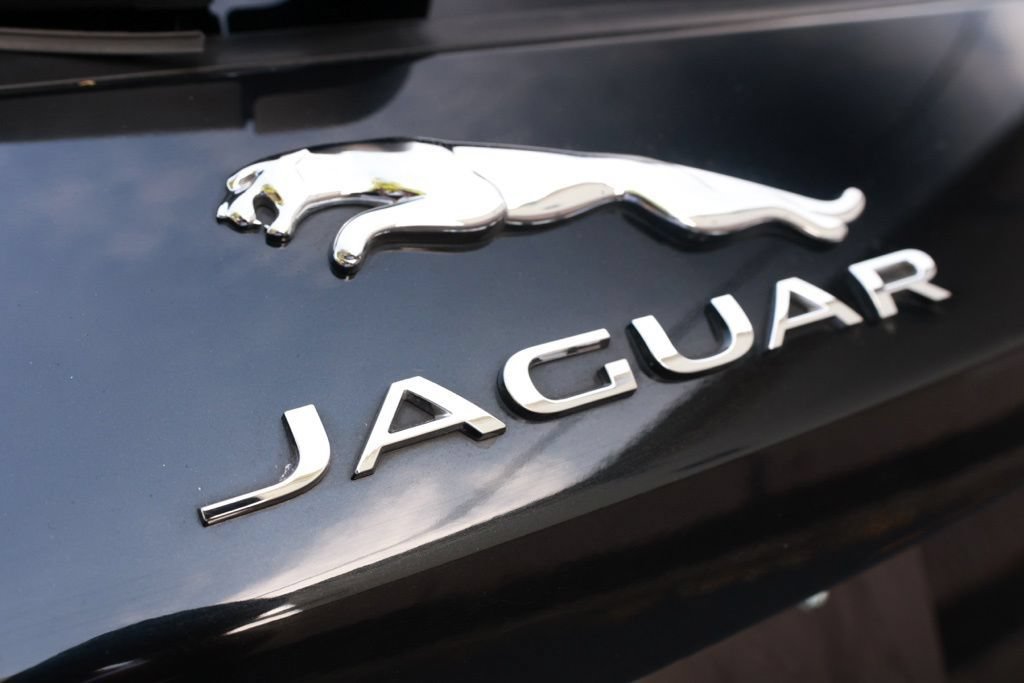 Used 2019 Jaguar F-PACE S AWD/4WD image 42