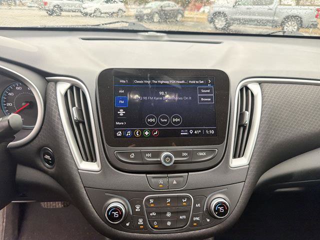 Certified 2022 Chevrolet Malibu LT image 12
