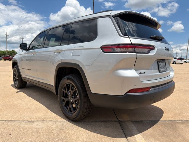 New 2026 Jeep Grand Cherokee L 4WD image 13