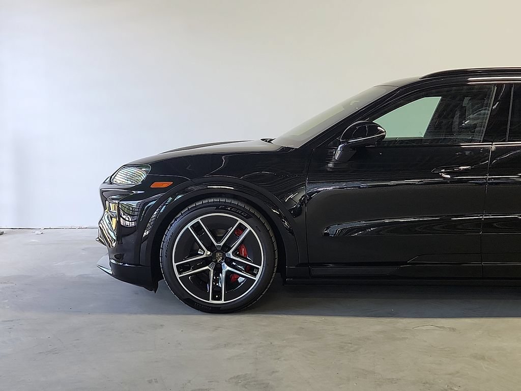New 2026 Porsche Cayenne Turbo AWD/4WD image 6