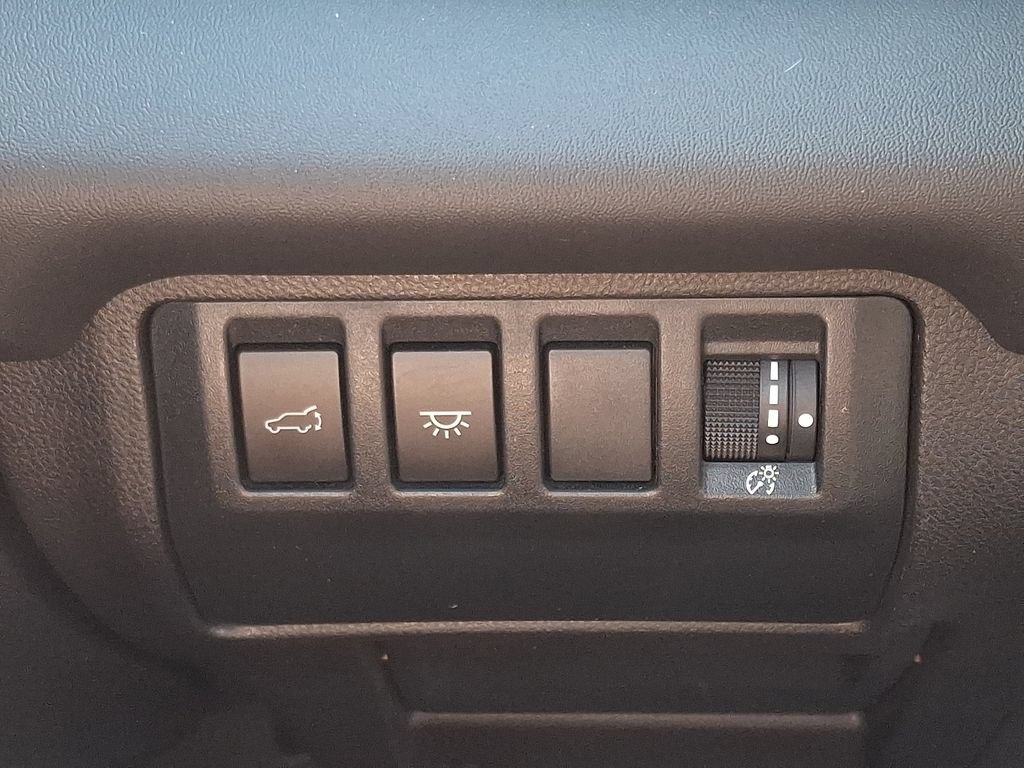 Used 2023 Subaru Ascent Limited AWD/4WD image 24