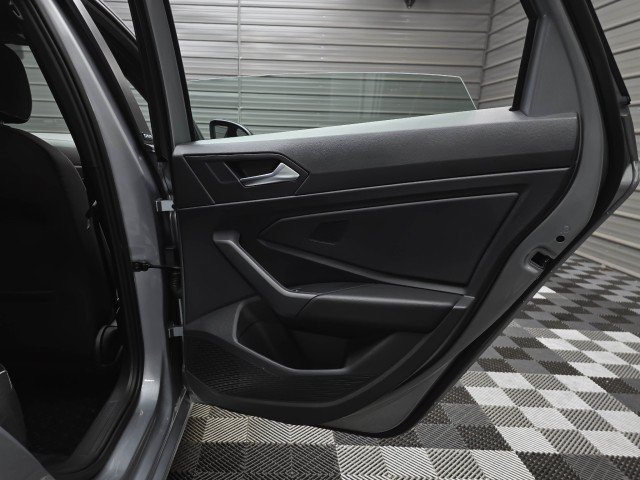 Used 2023 Volkswagen Jetta Sport FWD image 33