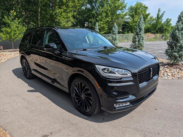 Used 2024 Lincoln Aviator Reserve w/ Equipment Group 201A AWD/4WD image 7