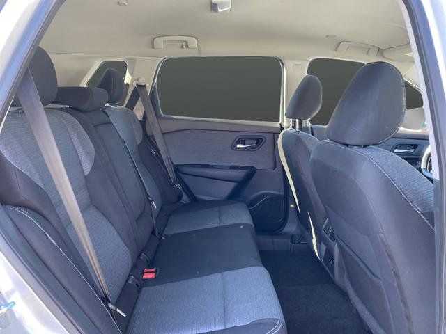 Used 2023 Nissan Rogue SV image 27