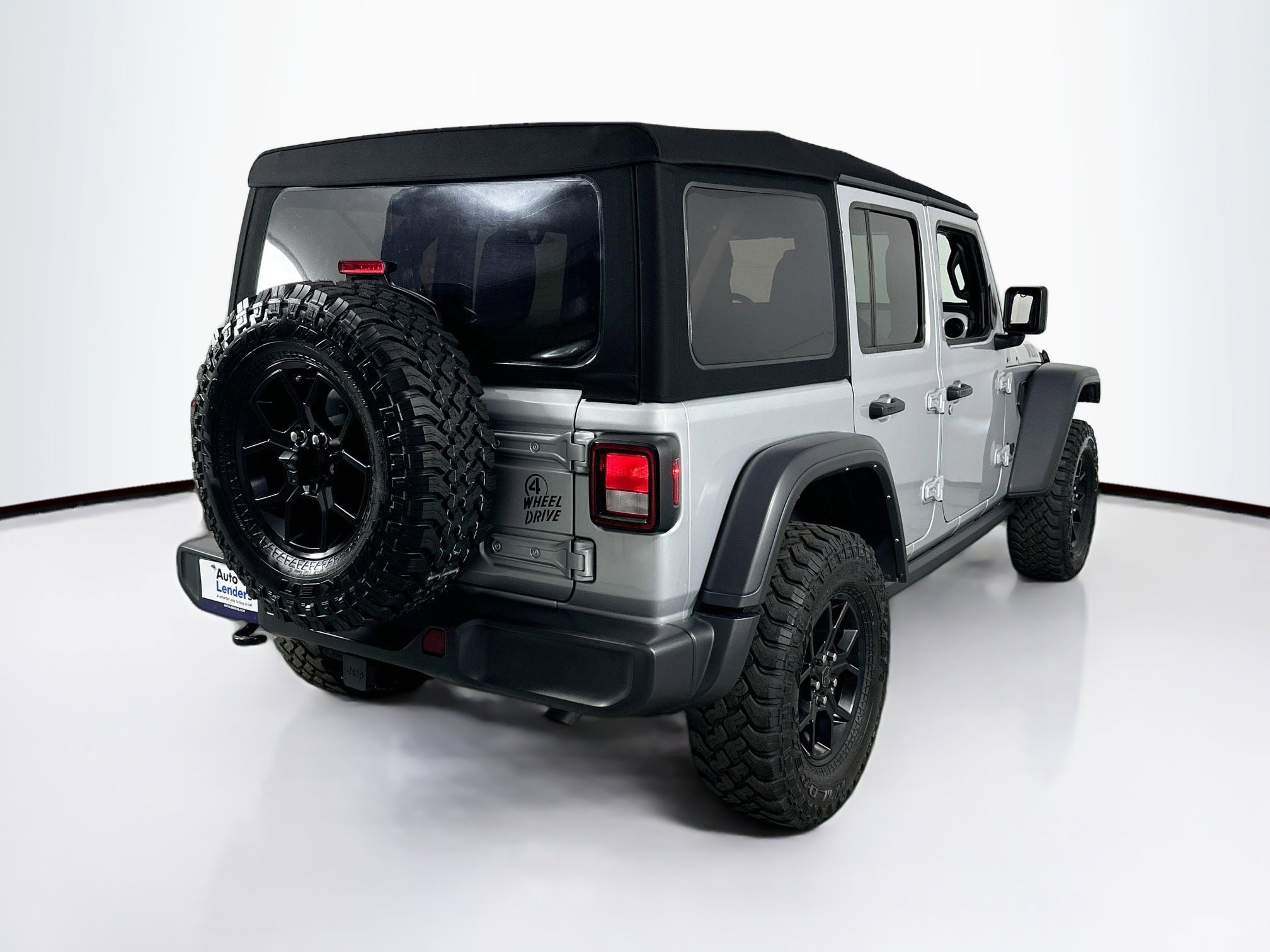 Used 2024 Jeep Wrangler Willys image 5