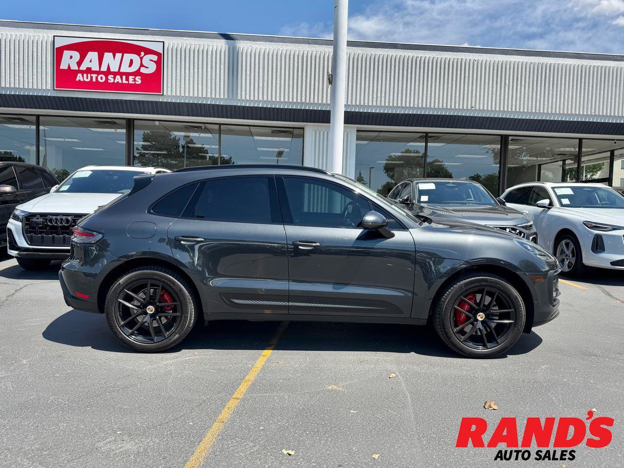 Used 2022 Porsche Macan S w/ Premium Package Plus AWD/4WD image 1