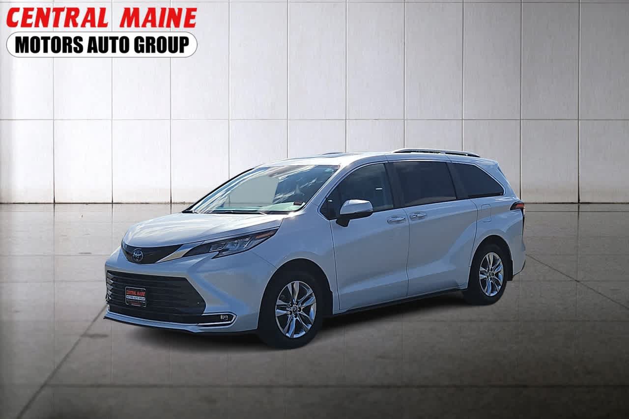 Certified 2023 Toyota Sienna Limited