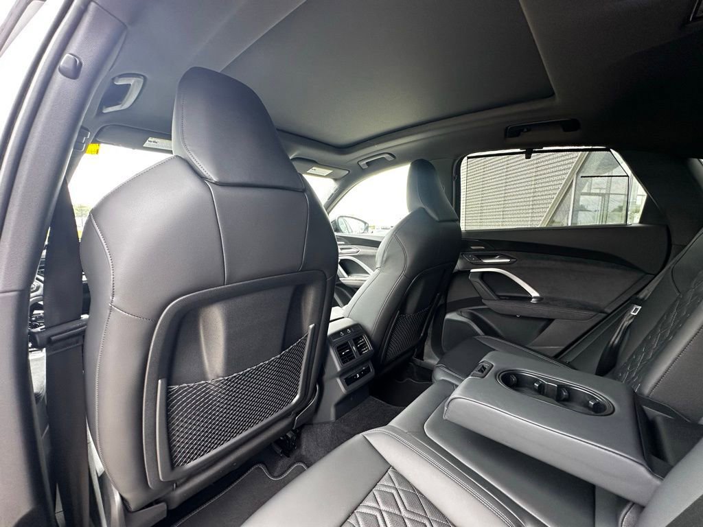 New 2026 Audi SQ5 Premium Plus image 25