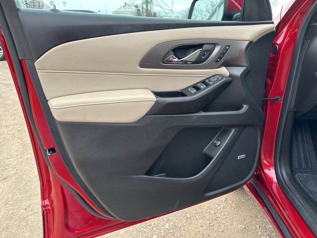 Certified 2023 Chevrolet Traverse Premier image 9