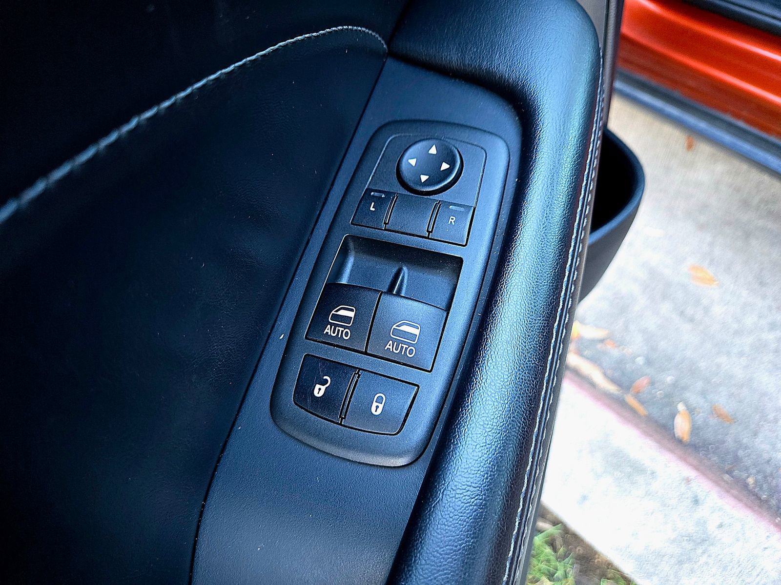 Used 2022 Dodge Challenger SXT w/ Plus Package image 29