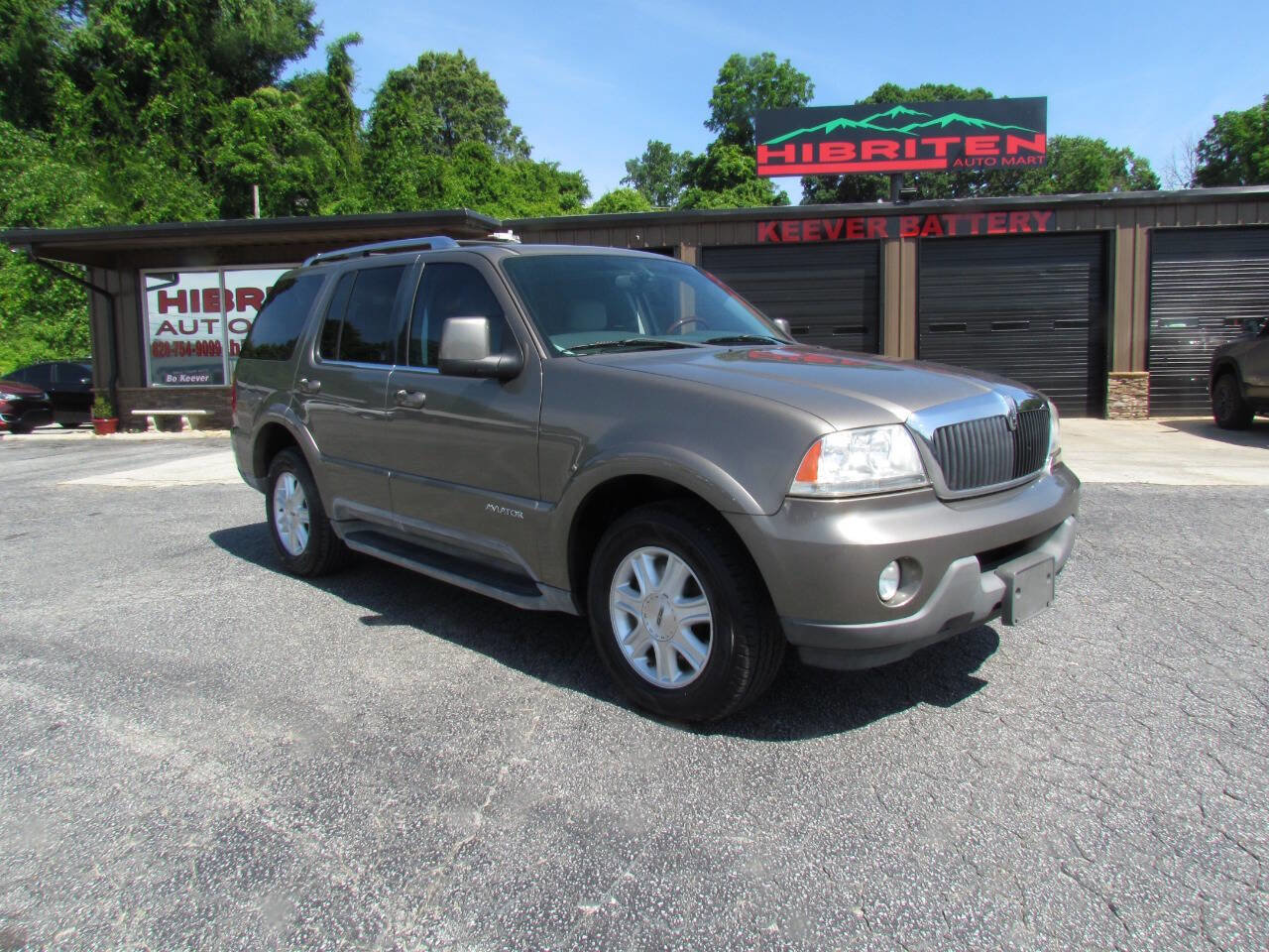 Used 2004 Lincoln Aviator Luxury image 1