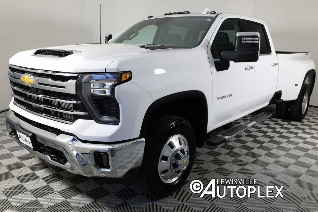 Used 2025 Chevrolet Silverado 3500 LTZ image 11