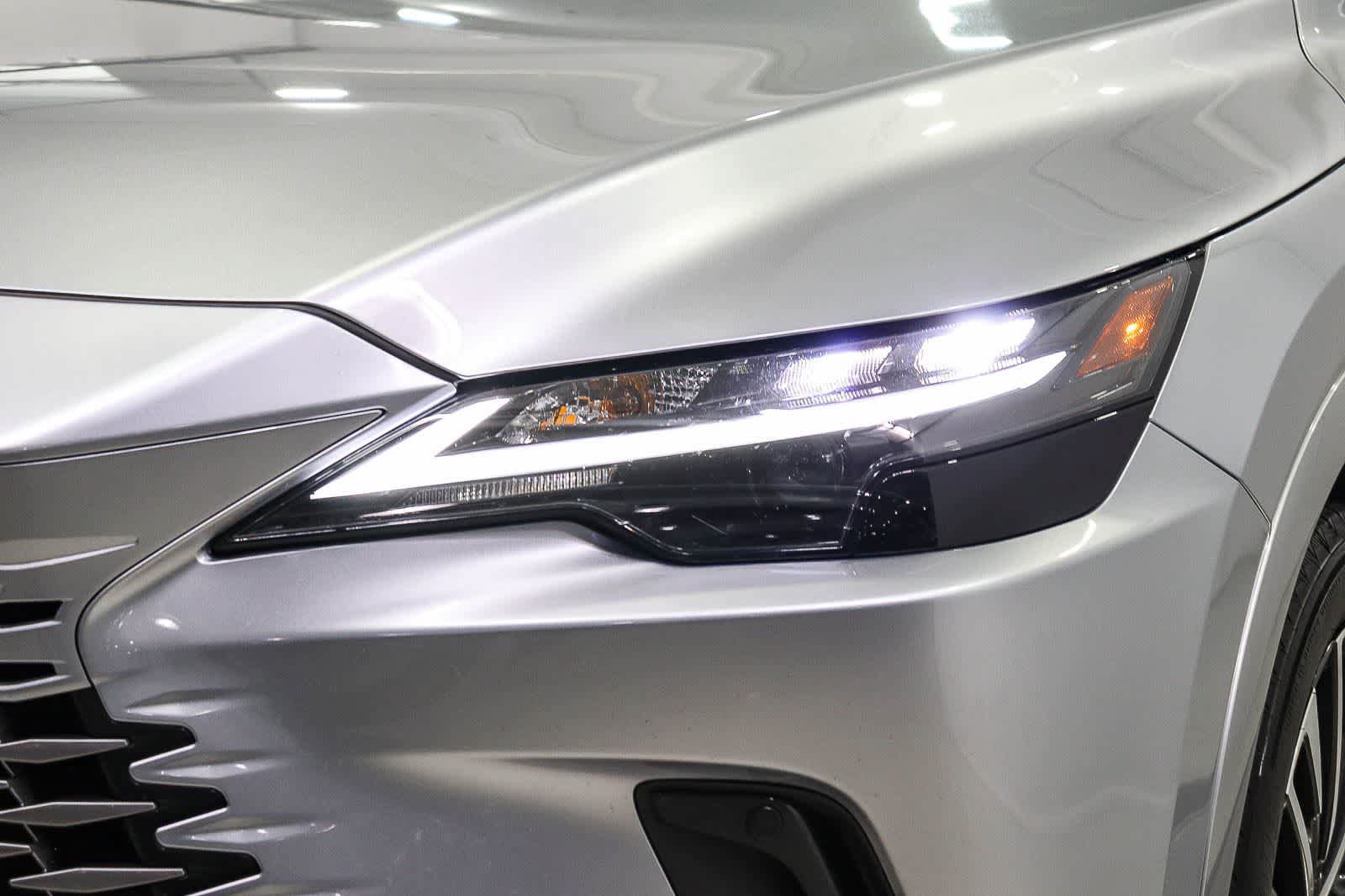 Used 2024 Lexus RX 350 Premium Plus w/ Accessory Package (Z1) FWD image 7