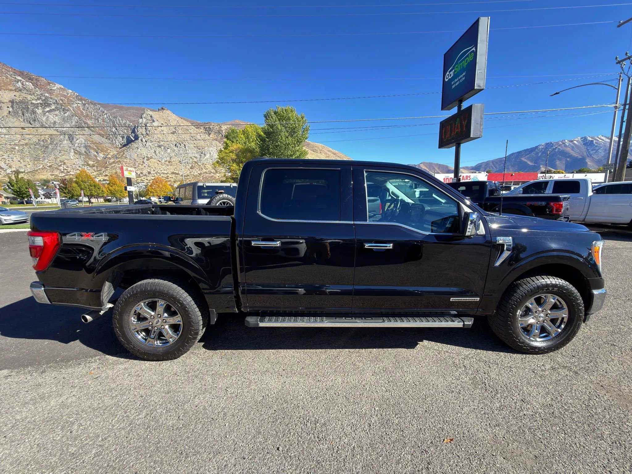 Used 2023 Ford F150 Lariat w/ Trailer Tow Package image 40