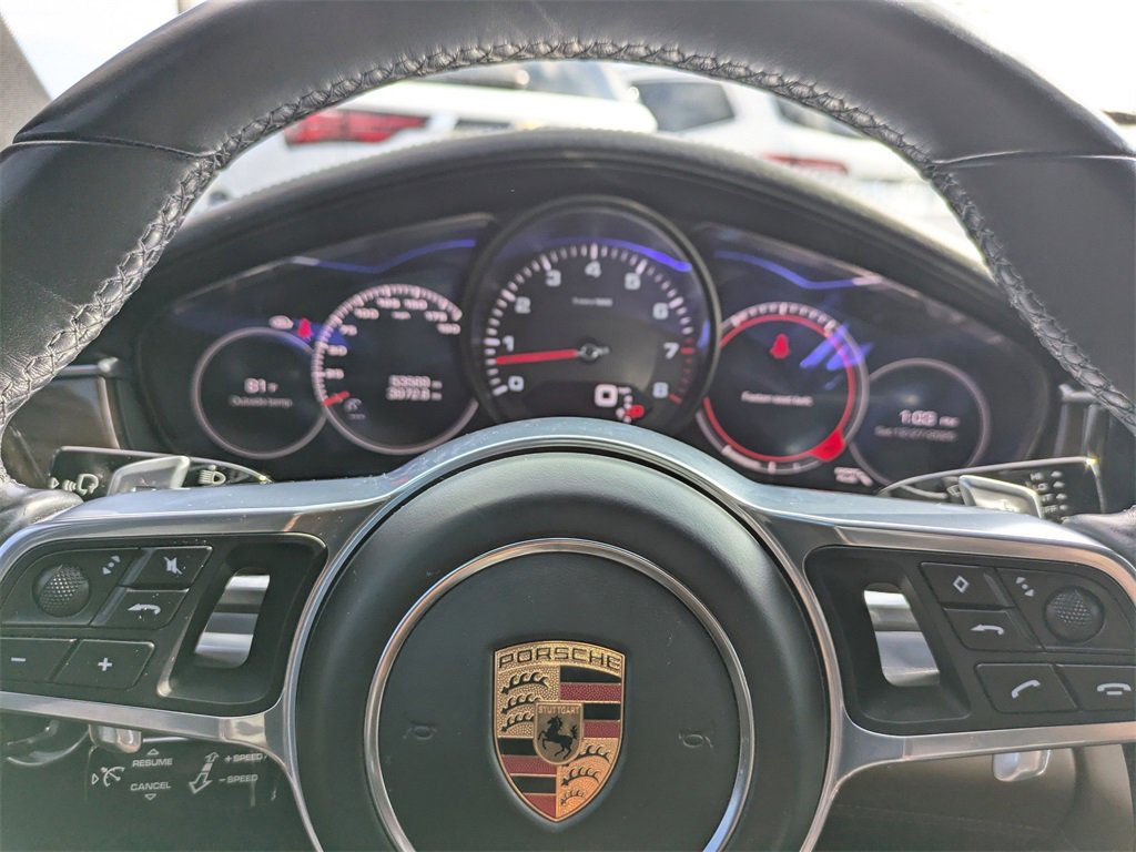 Used 2018 Porsche Panamera 4 image 34