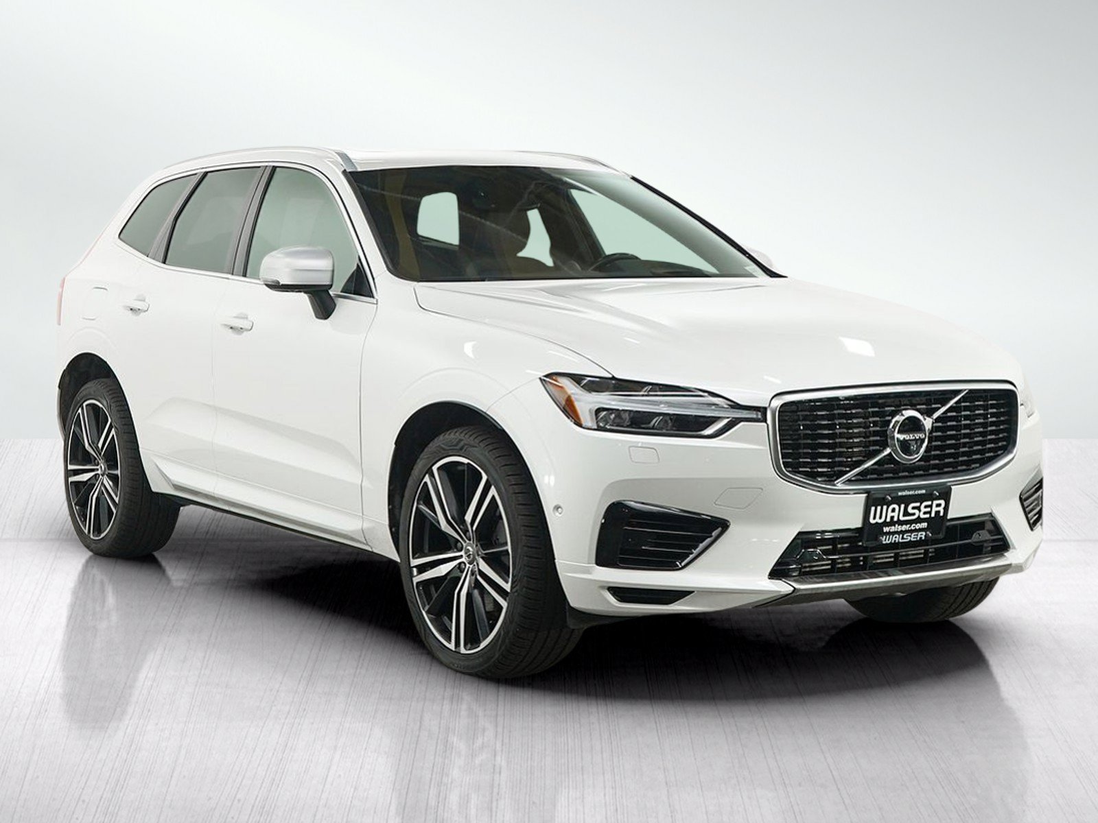 Used 2019 Volvo XC60 T8 R-Design w/ Advanced Package AWD/4WD image 7