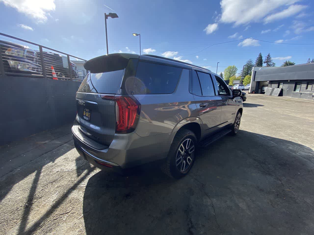 Used 2021 GMC Yukon AT4 AWD/4WD image 6
