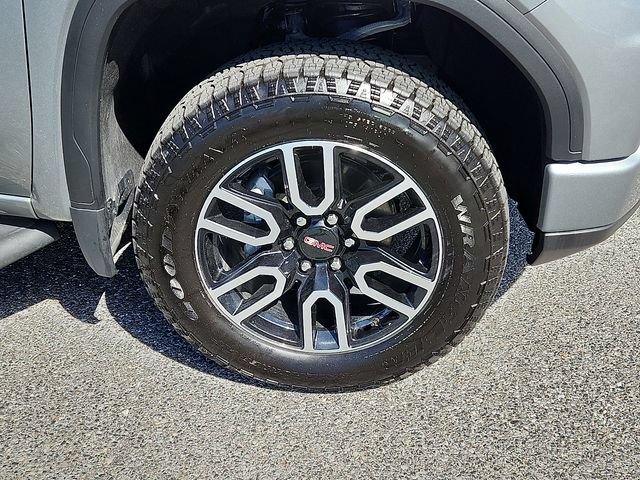 Used 2026 GMC Sierra 1500 AT4 w/ Technology Package AWD/4WD image 8