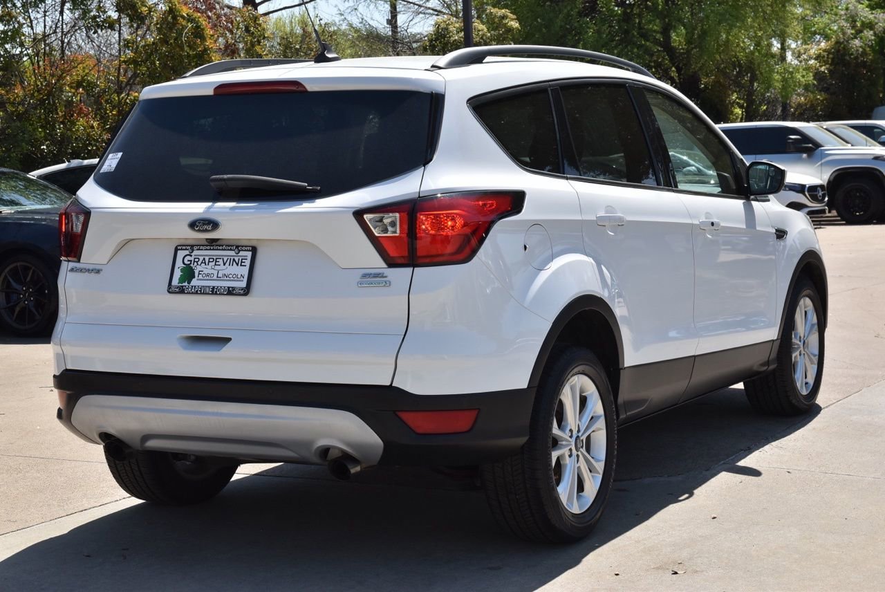 Used 2019 Ford Escape SEL image 8