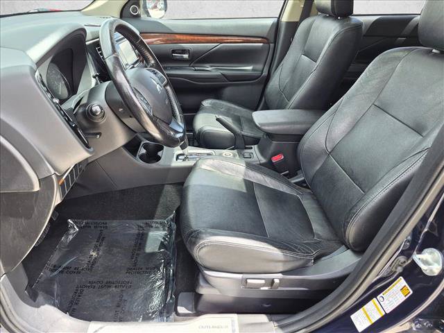 Used 2015 Mitsubishi Outlander SE AWD/4WD image 17