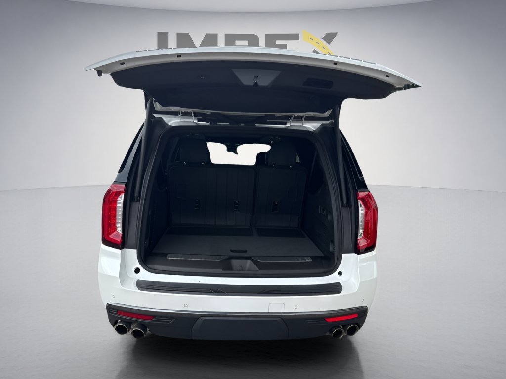 Used 2023 GMC Yukon XL Denali Ultimate w/ LPO, Floor Liner Package AWD/4WD image 13