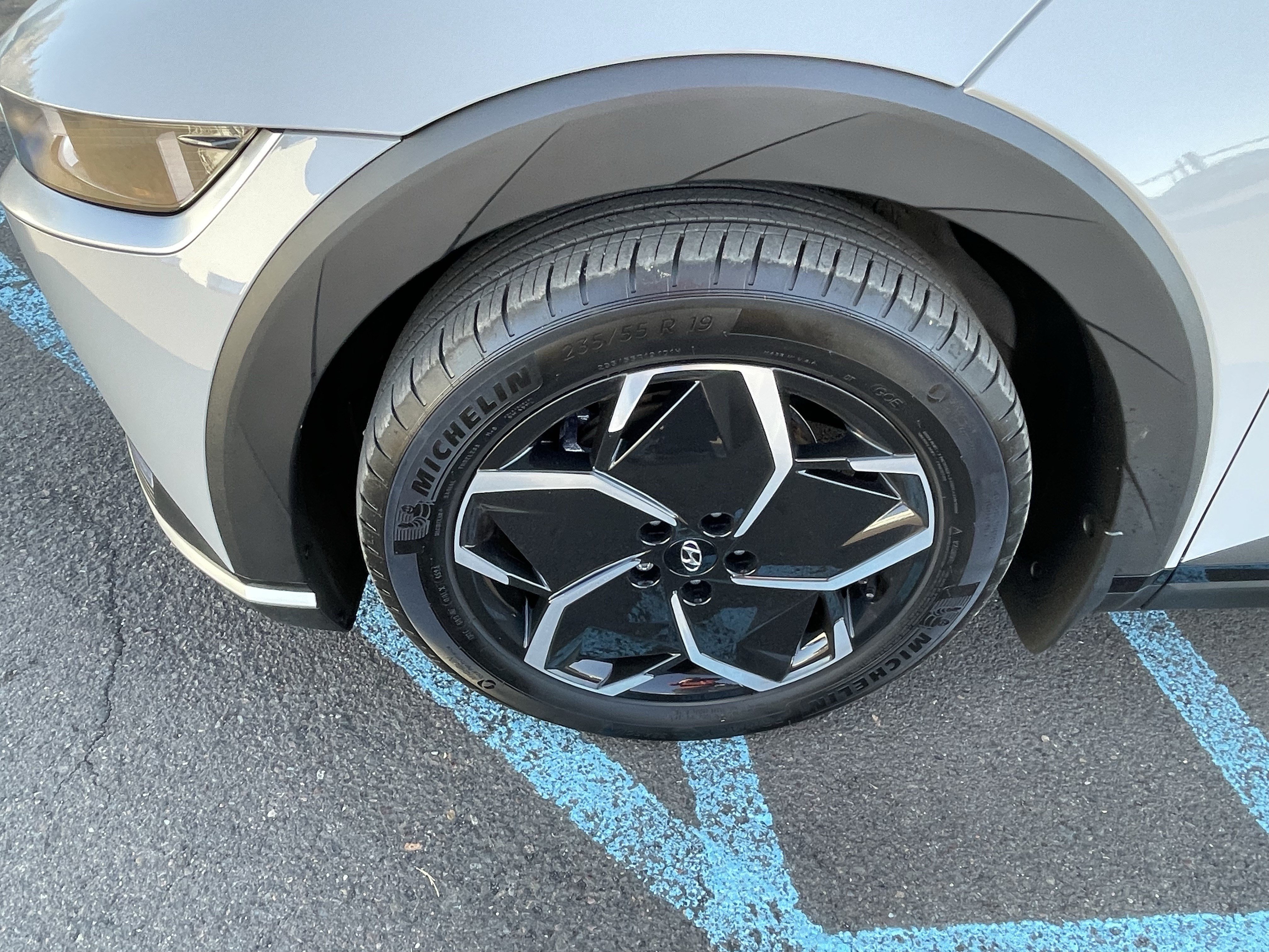Certified 2024 Hyundai Ioniq 5 SEL AWD/4WD image 8