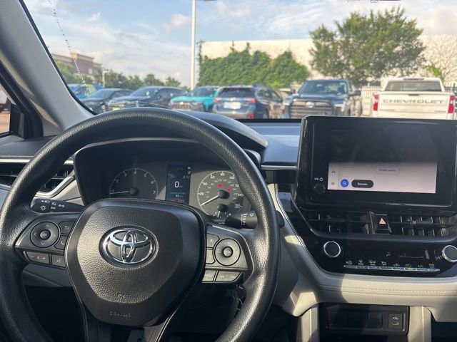 Used 2025 Toyota Corolla Cross L FWD image 9