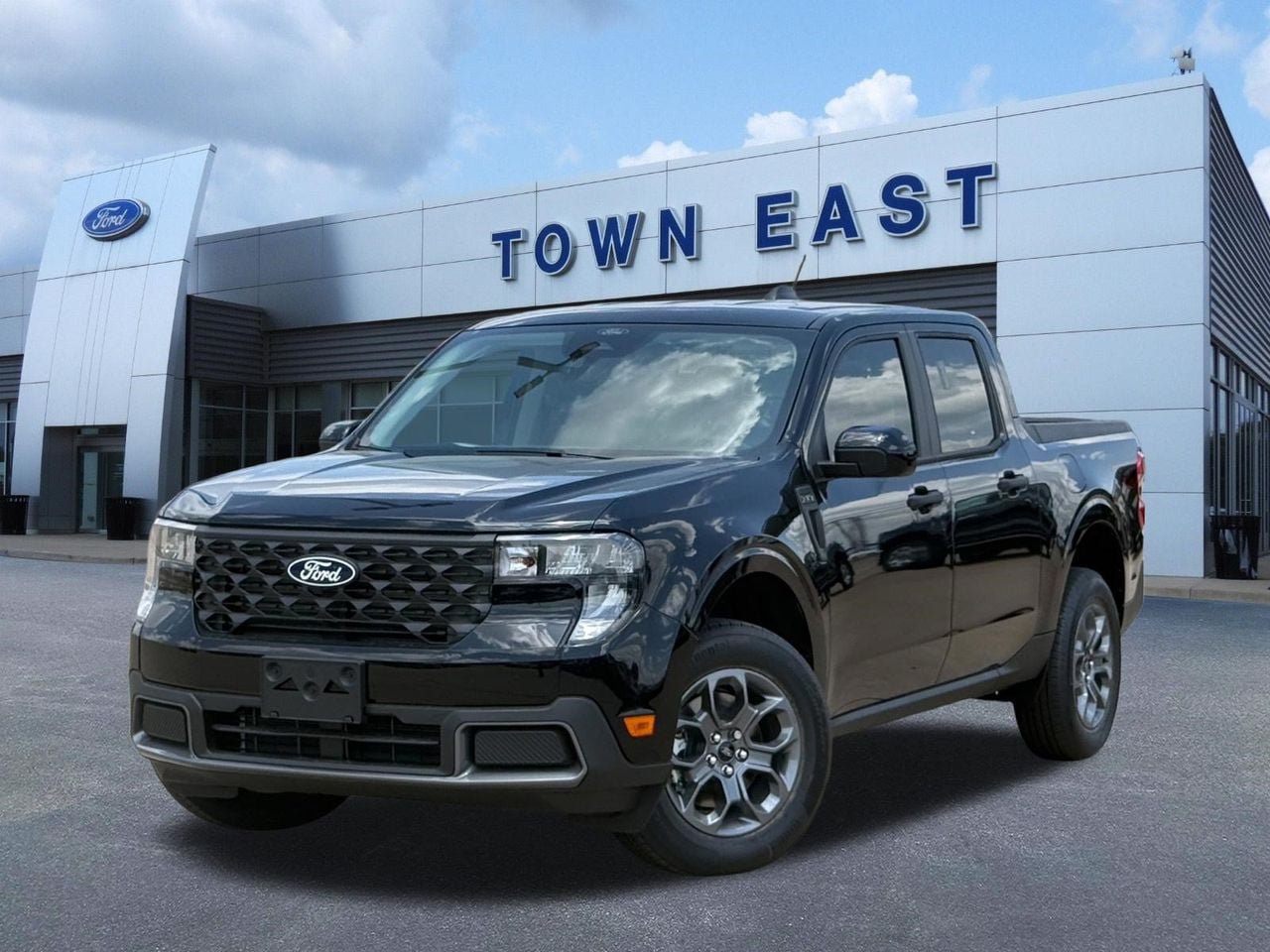 New 2026 Ford Maverick XLT w/ XLT Luxury Package FWD image 1