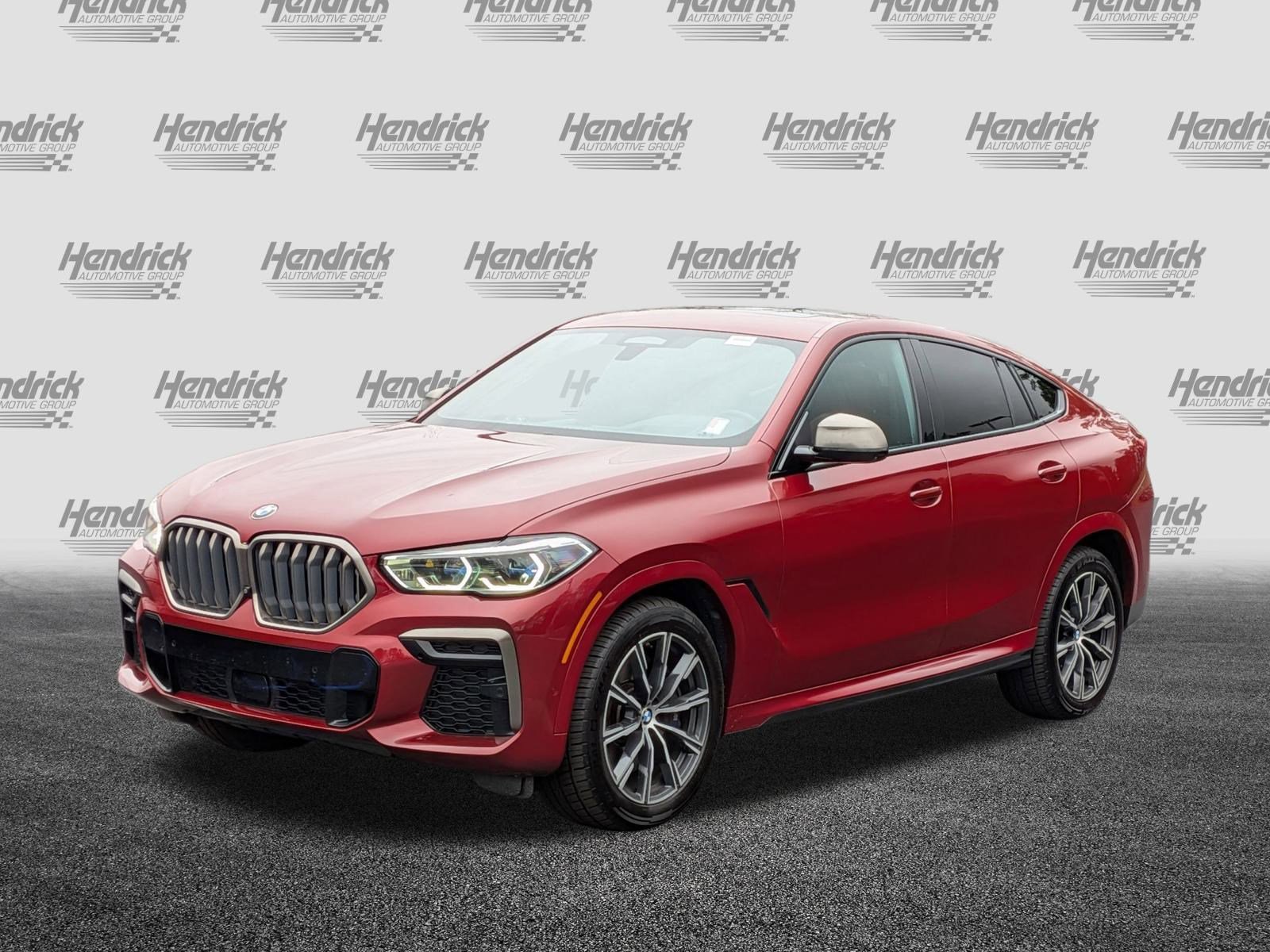 Used 2022 BMW X6 M50i w/ Executive Package image 5
