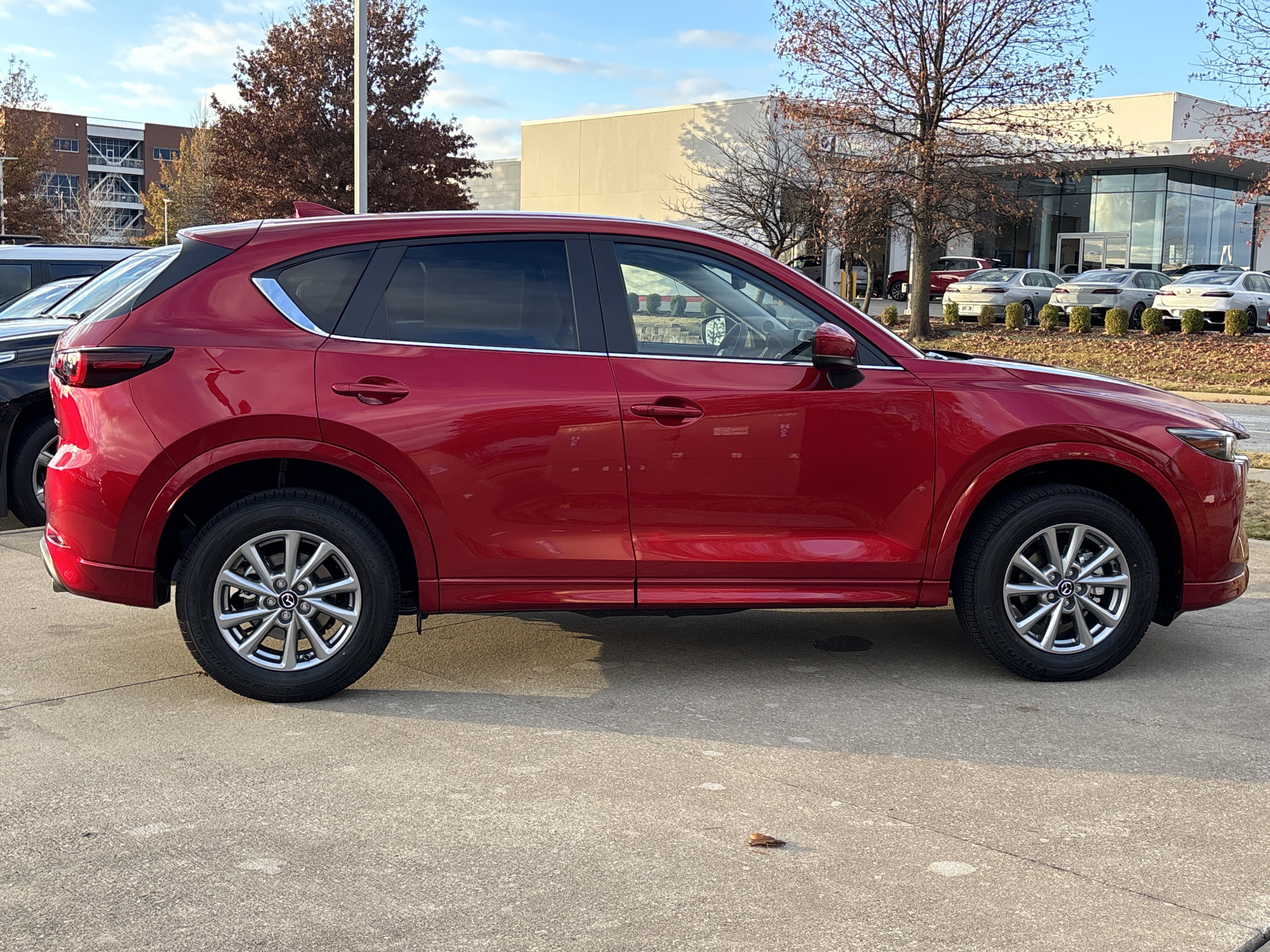 New 2025 MAZDA CX-5 AWD 2.5 S w/ Preferred Package image 2