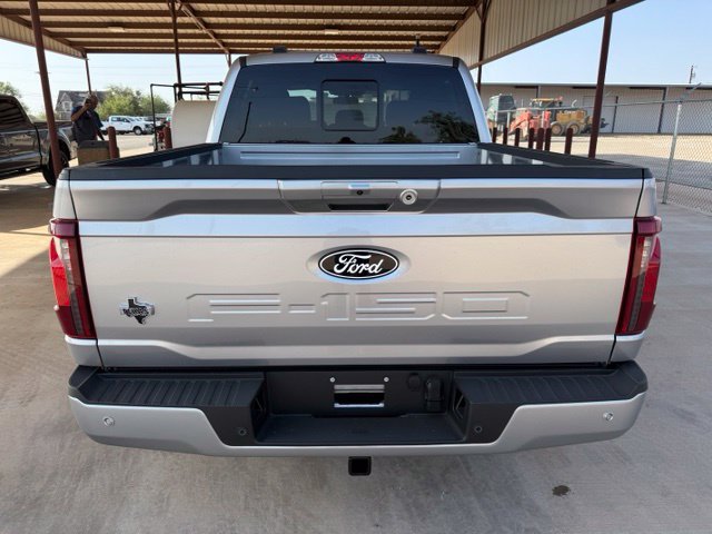 New 2026 Ford F150 XLT w/ Equipment Group 302A MID AWD/4WD image 7