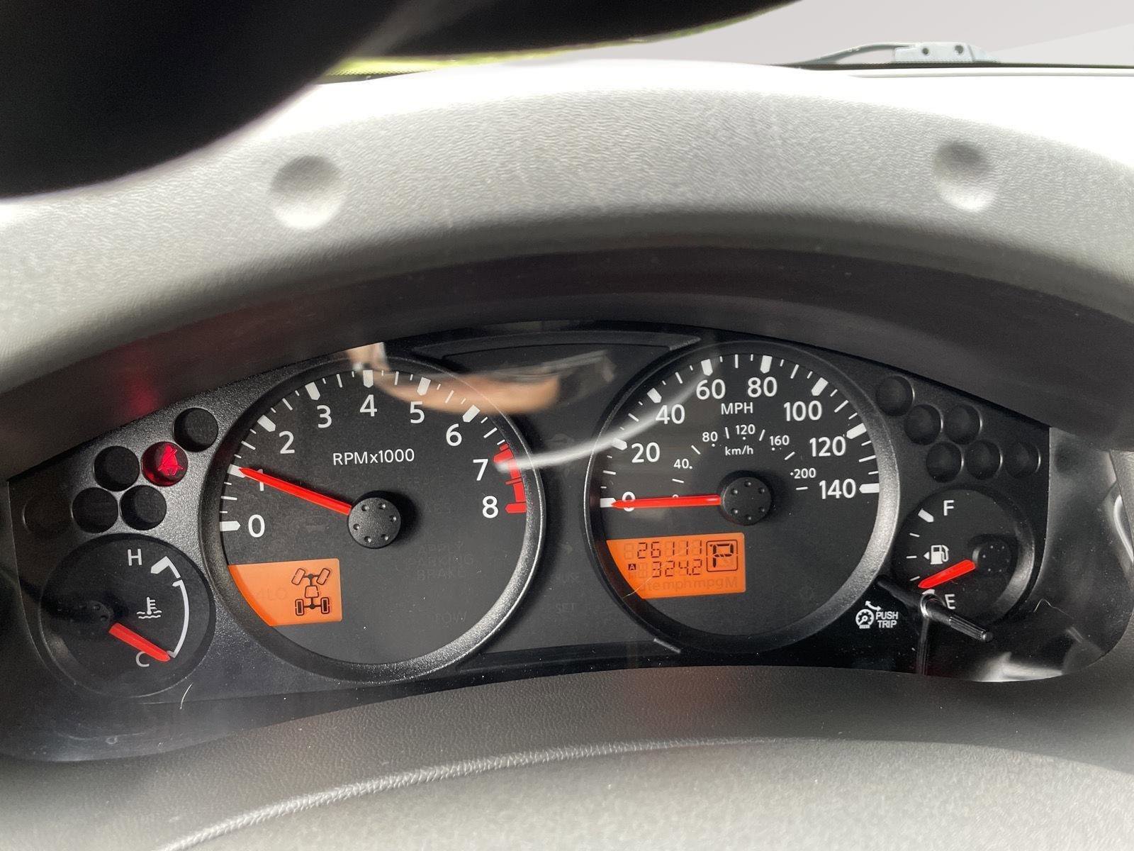 Used 2021 Nissan Frontier SV AWD/4WD image 2