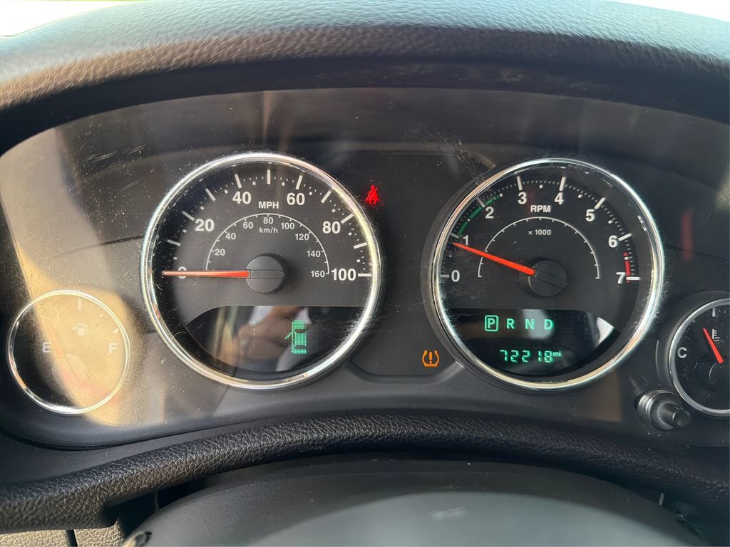 Used 2017 Jeep Wrangler Unlimited Sport w/ Connectivity Group AWD/4WD image 16