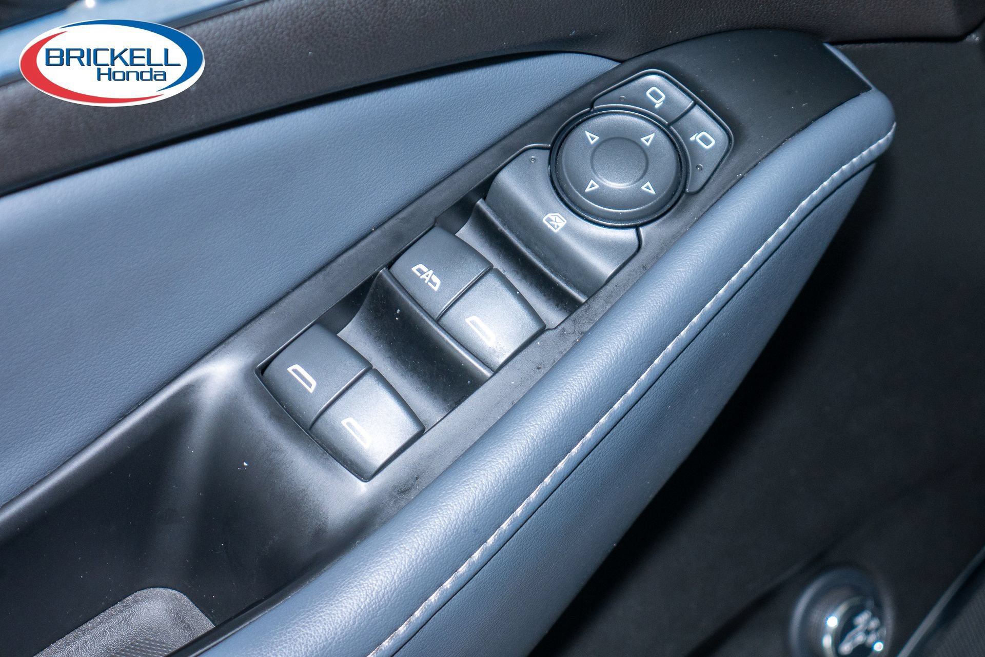 Used 2024 Buick Enclave Essence w/ Technology Package FWD image 25