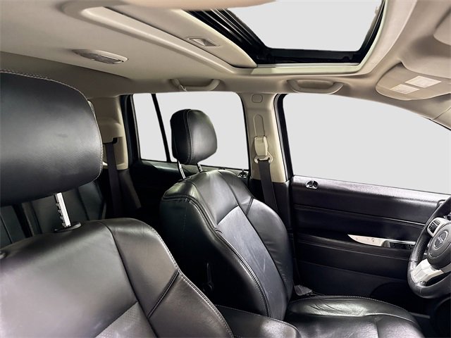 Used 2017 Jeep Compass High Altitude image 24