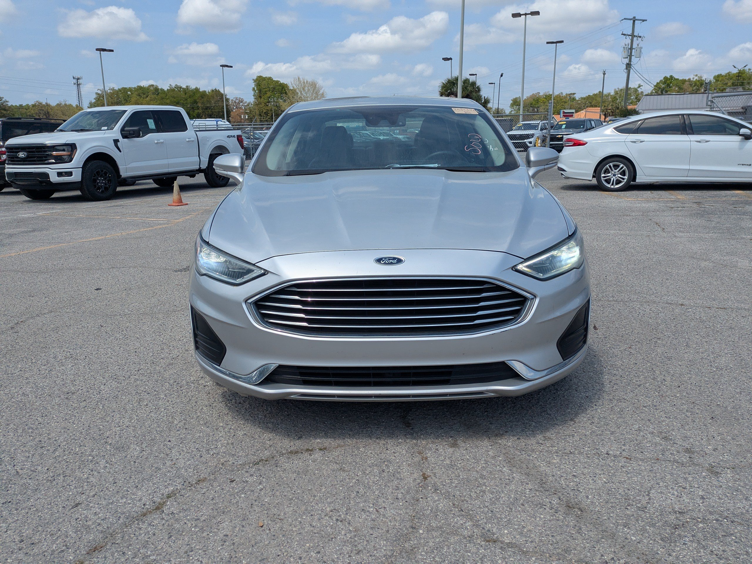 Used 2019 Ford Fusion SEL FWD image 8