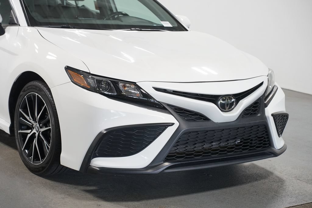 Certified 2024 Toyota Camry SE FWD image 4