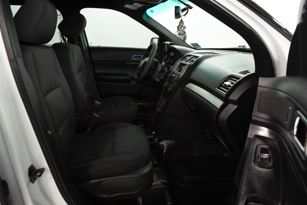 Used 2017 Ford Explorer 4WD Police Interceptor image 16