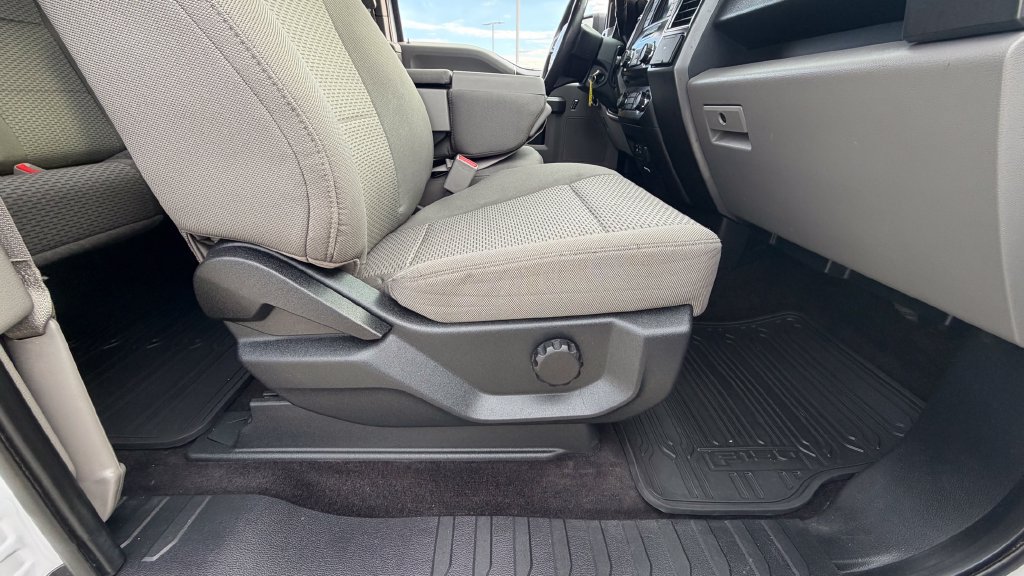 Used 2015 Ford F150 XLT w/ Equipment Group 301A Mid AWD/4WD image 13