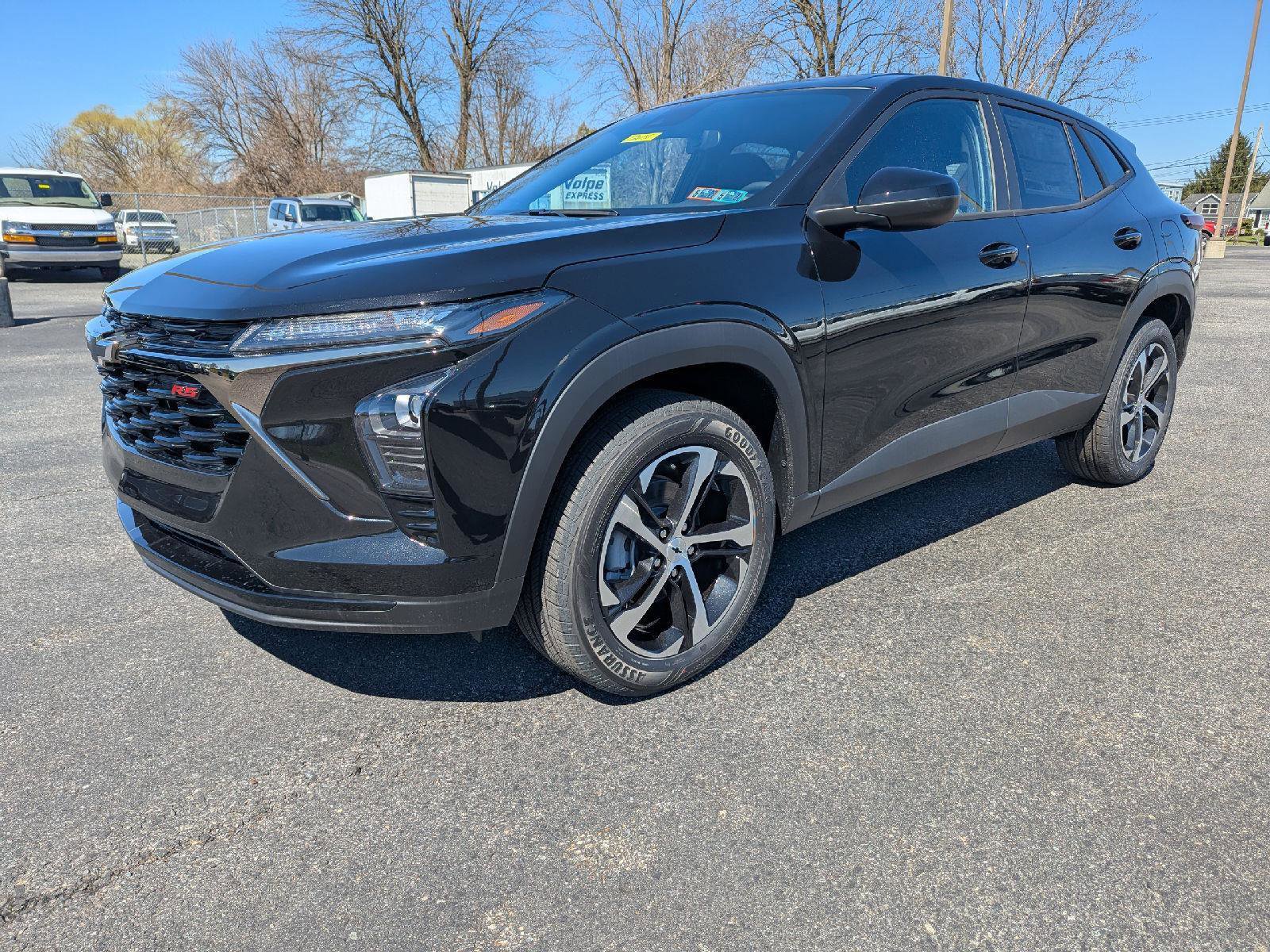 New 2026 Chevrolet Trax RS w/ Sunroof Package image 4