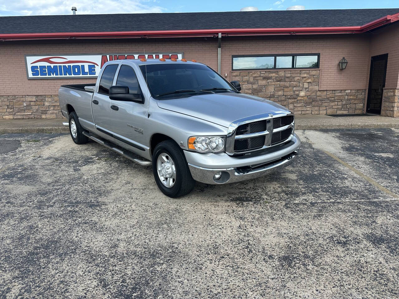 Used 2005 Dodge Ram 3500 Truck SLT w/ Quad Cab Big Horn Value Group RWD image 2
