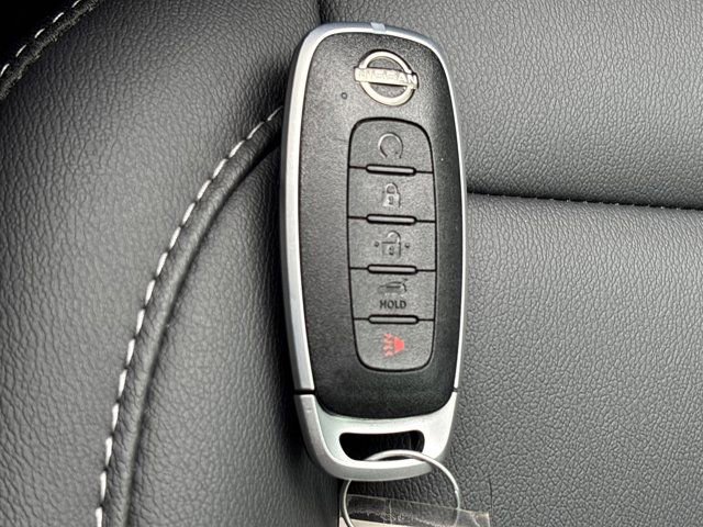 Used 2025 Nissan Murano SV FWD image 37