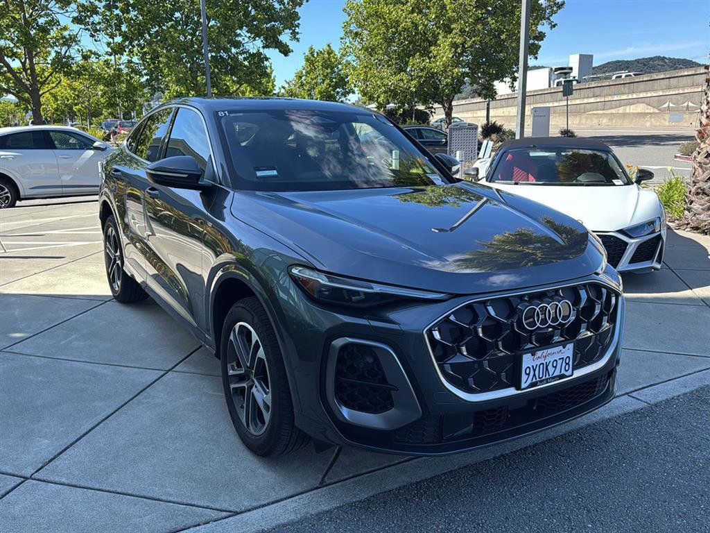 Certified 2025 Audi Q5 Premium Plus w/ Premium Plus AWD/4WD image 4