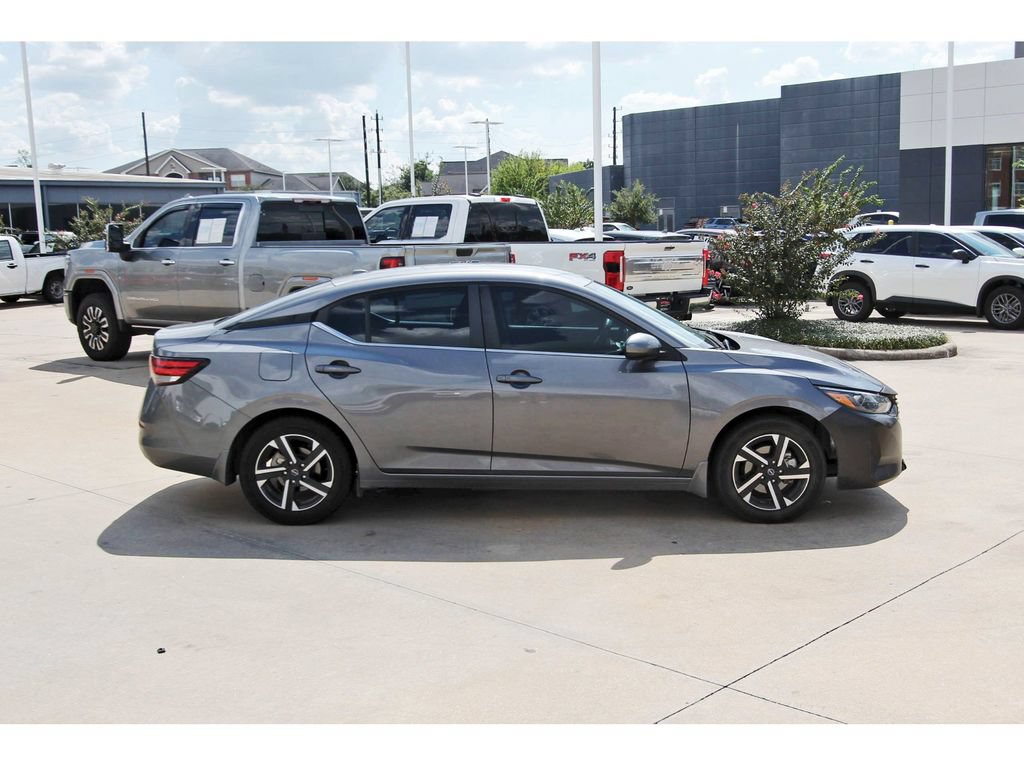 Used 2024 Nissan Sentra SV FWD image 7
