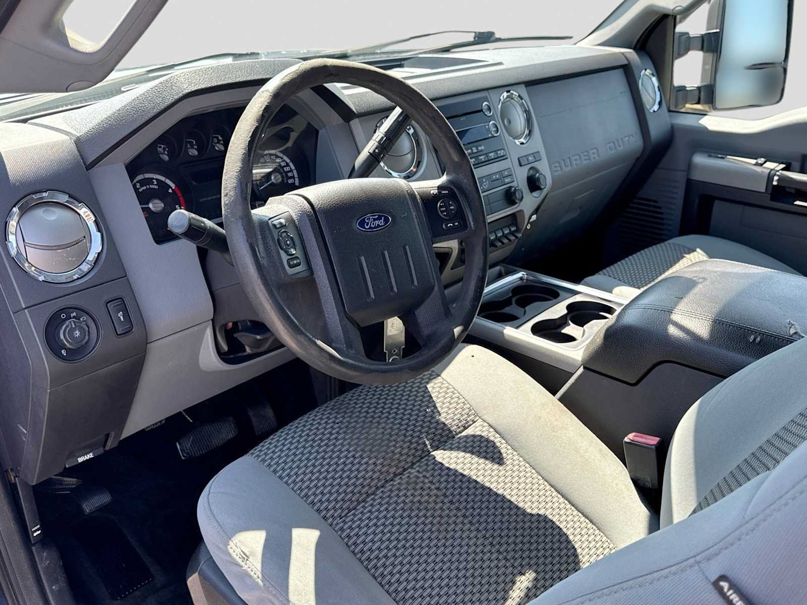 Used 2016 Ford F250 XLT w/ Snow Plow Prep Package AWD/4WD image 2